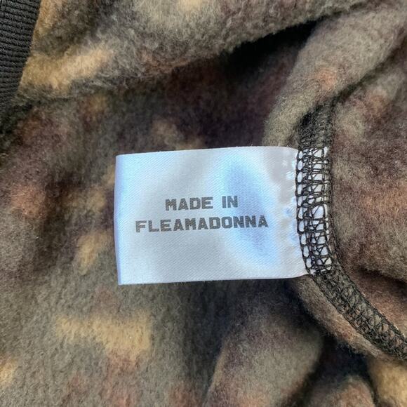 Urban Outfitters Made by Fleamadonna camo velour fleece cardigan, size small - Picture 8 of 9